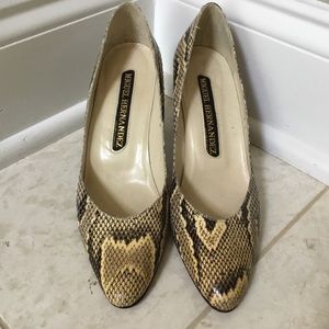 MIGUEL HERNANDEZ real Python Snakeskin heel 6 N